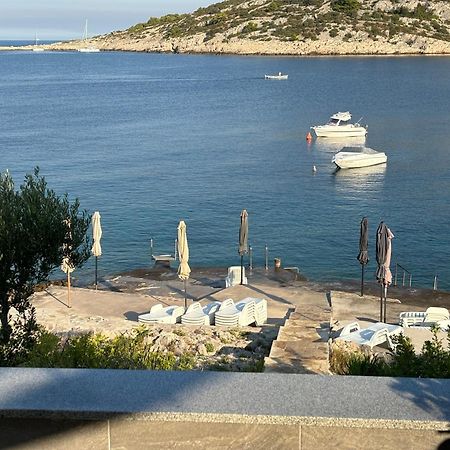 Direkt Am Meer-Apartments Puntaplanka Рогозница Экстерьер фото