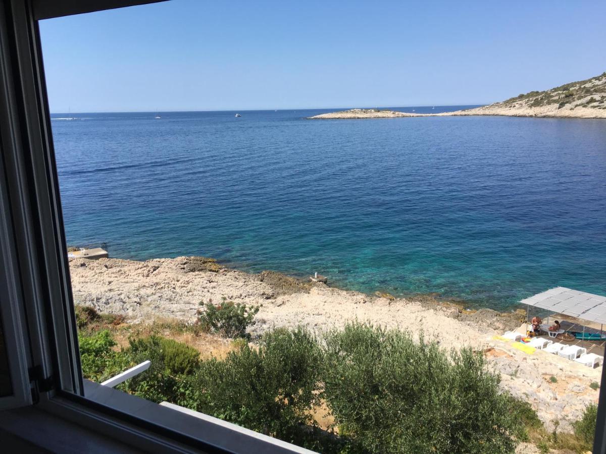 Direkt Am Meer-Apartments Puntaplanka Рогозница Экстерьер фото