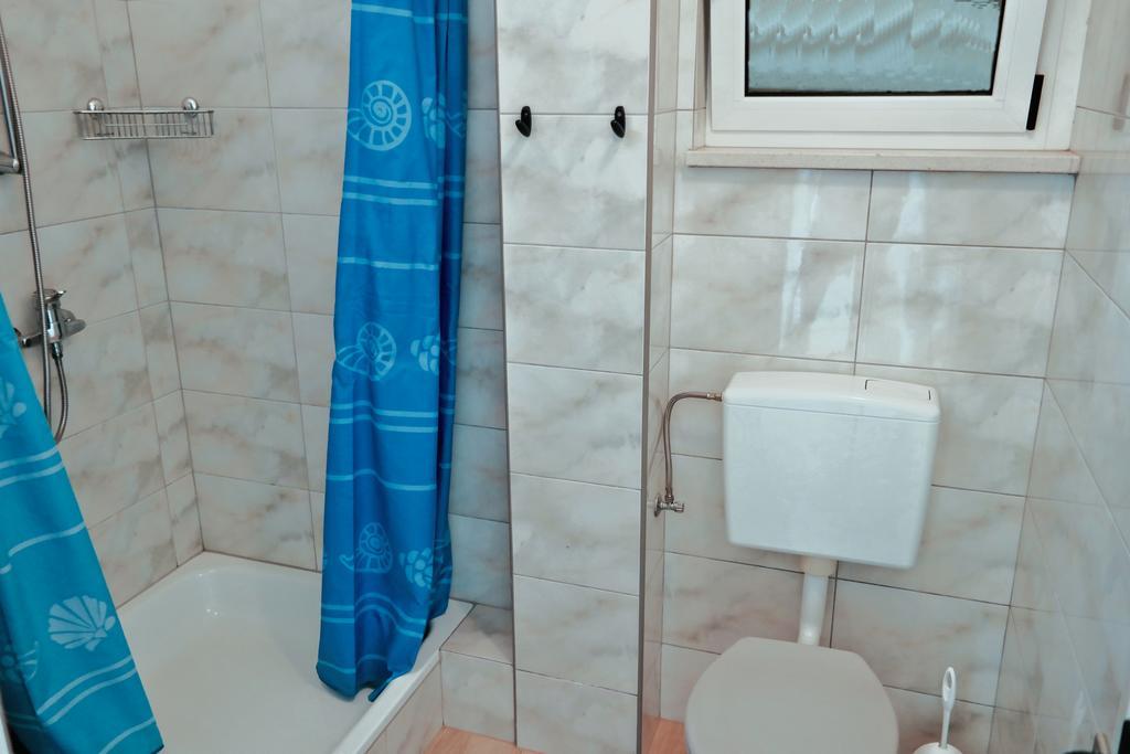 Direkt Am Meer-Apartments Puntaplanka Рогозница Экстерьер фото